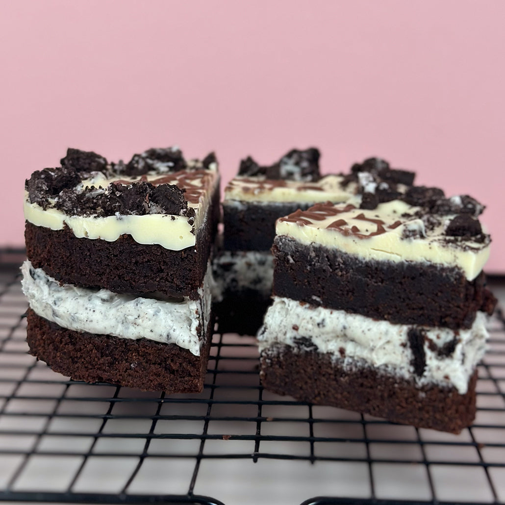 Oreo Personalised Brownie Cake